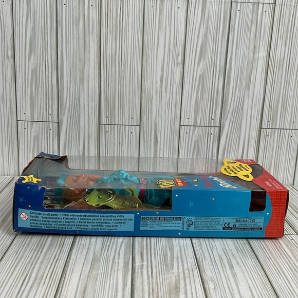 Toy Story 2 Tour Guide Barbie Doll 1999 Special Edition Disney Pixar 24015 NIB - Picture 6 of 11